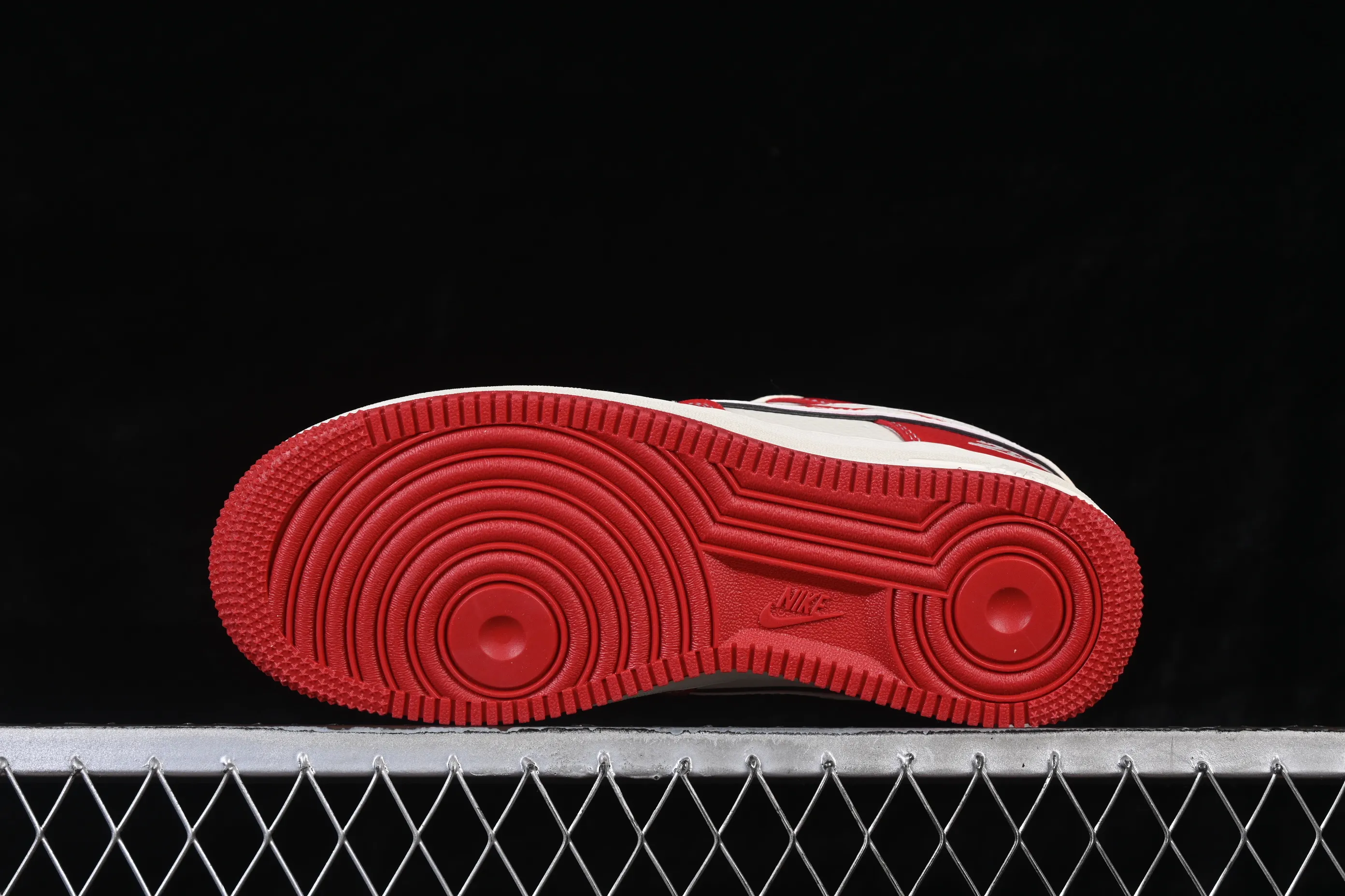 All categories Nk Air Force 1 Air Force series Nk Air Force 1 Low Air Force low top Nike Air Force 1'07 Low Year of the Horse joint name Lit pattern red horse Air Force 1 low top casual sneakers XL1979-134